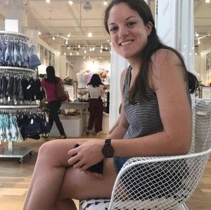 Meet your Posher, Stephanie